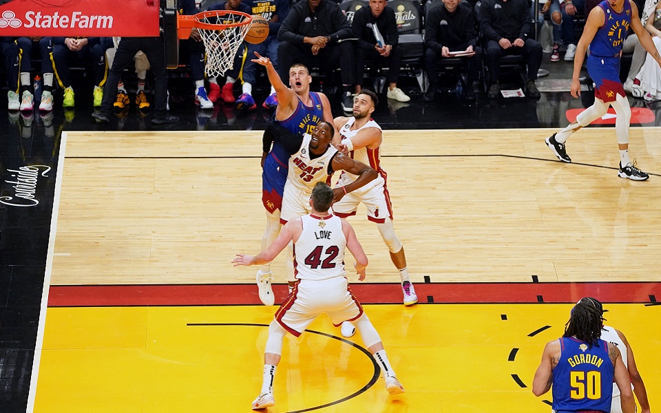 νβα-οι-νάγκετς-έσπασαν-την-έδρα-του-μαϊ-562459447