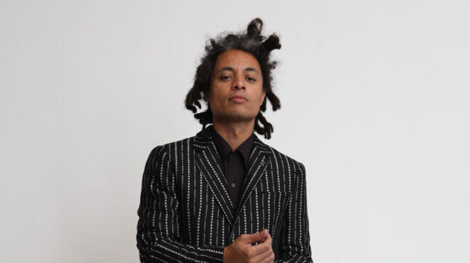 χοσέ-τζέιμς-στην-κ-ενθουσιασμένος-π-562466053