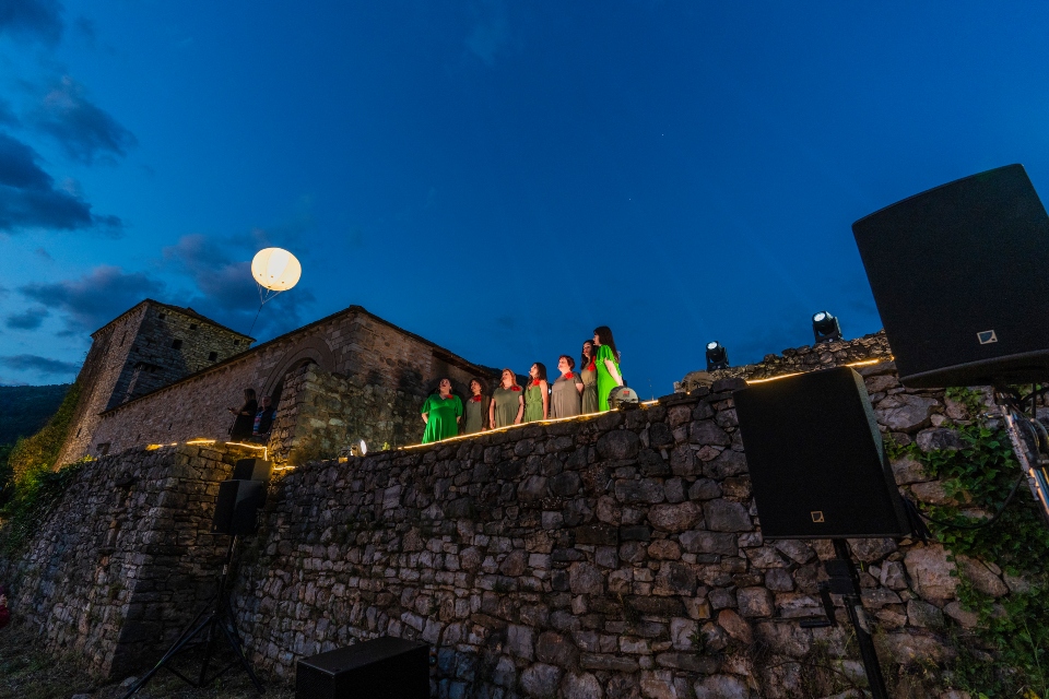 Στην Κόνιτσα, τα βουνά τραγουδούν αδιάκοπα την ιστορία τους-2