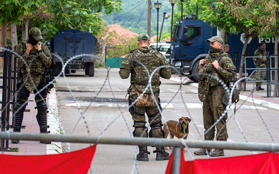 νατο-περίπου-500-τούρκοι-στρατιώτες-στο-562455838