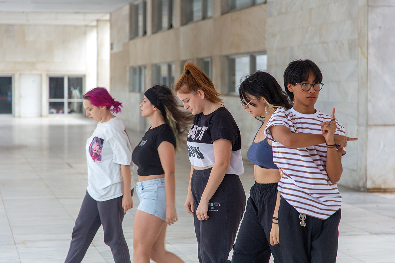 Είναι το Παγκράτι η πολιτιστική Disneyland της Αθήνας;-9