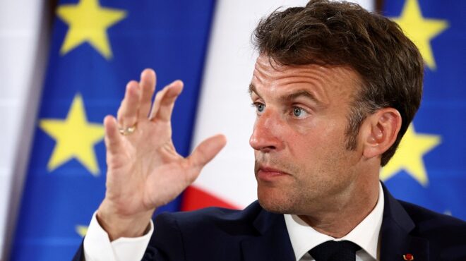 le-monde-στροφή-της-γαλλίας-υπέρ-της-ένταξης-562479790