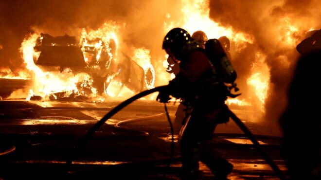 γαλλία-δεύτερη-νύχτα-ταραχών-μετά-τη-δ-562495783