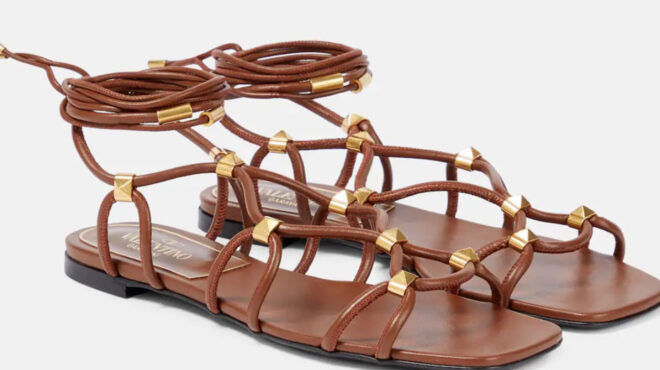 αρχαιοελληνικά-σανδάλια-όλα-τα-σχέδι-562482379