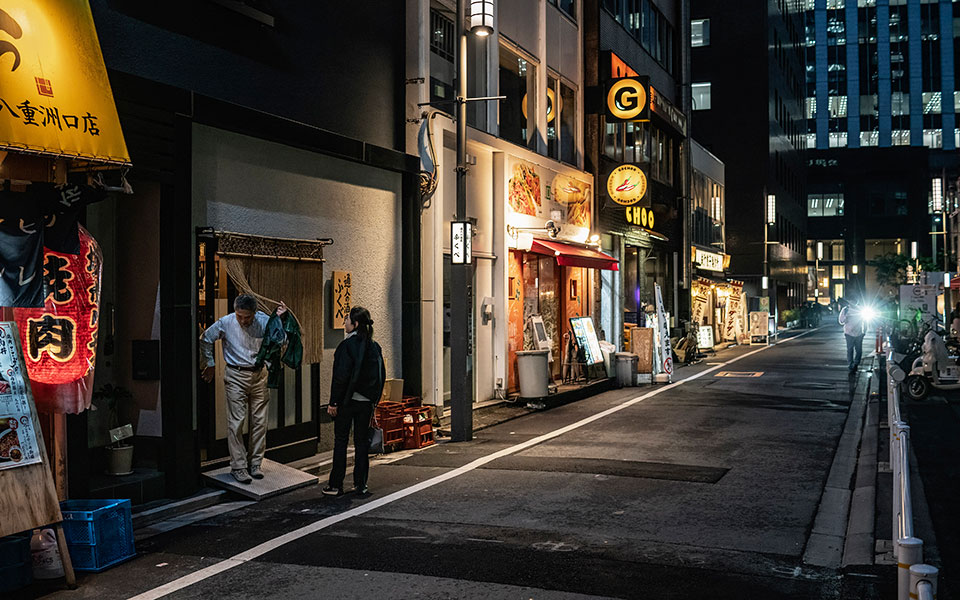 Μια βόλτα στα αθάνατα κουτούκια του Τόκιο-2