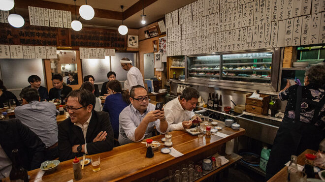 μια-βόλτα-στα-αθάνατα-κουτούκια-του-τό-562476913