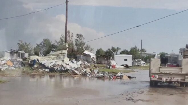 ηπα-ανεμοστρόβιλος-ισοπέδωσε-κωμόπο-562473781