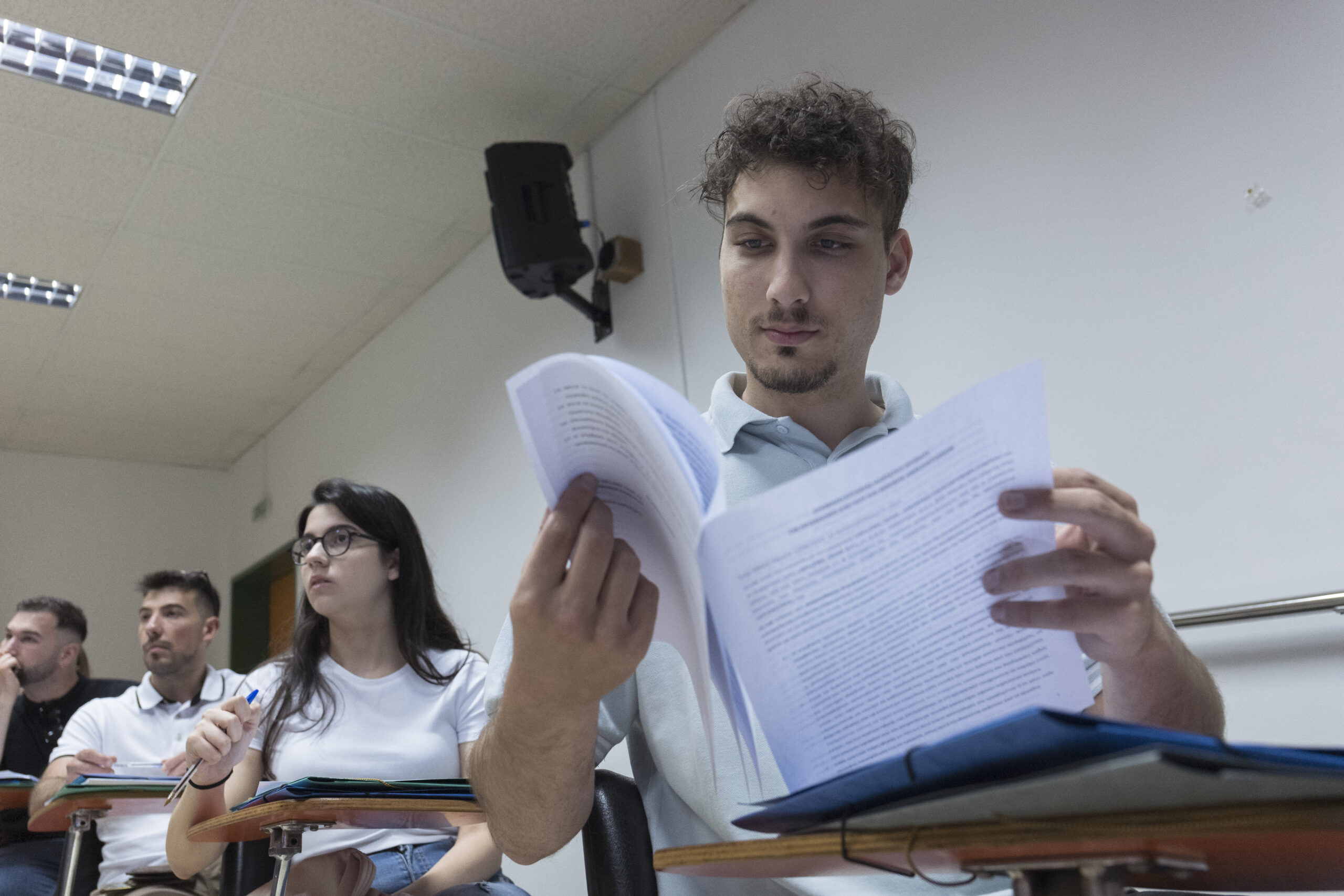 στα-θρανία-η-νέα-γενιά-συνοδών-σε-τρένα-562482313