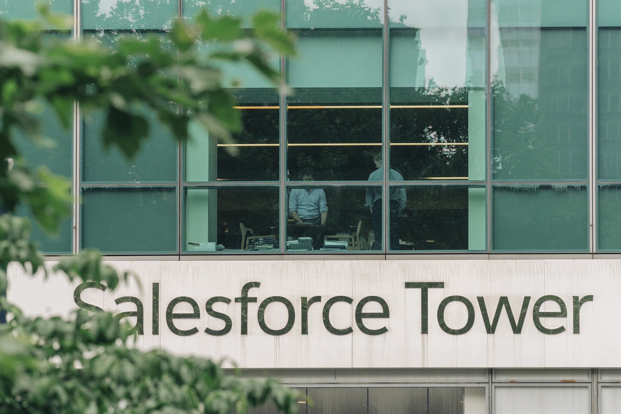 Επιστροφή στο γραφείο-1