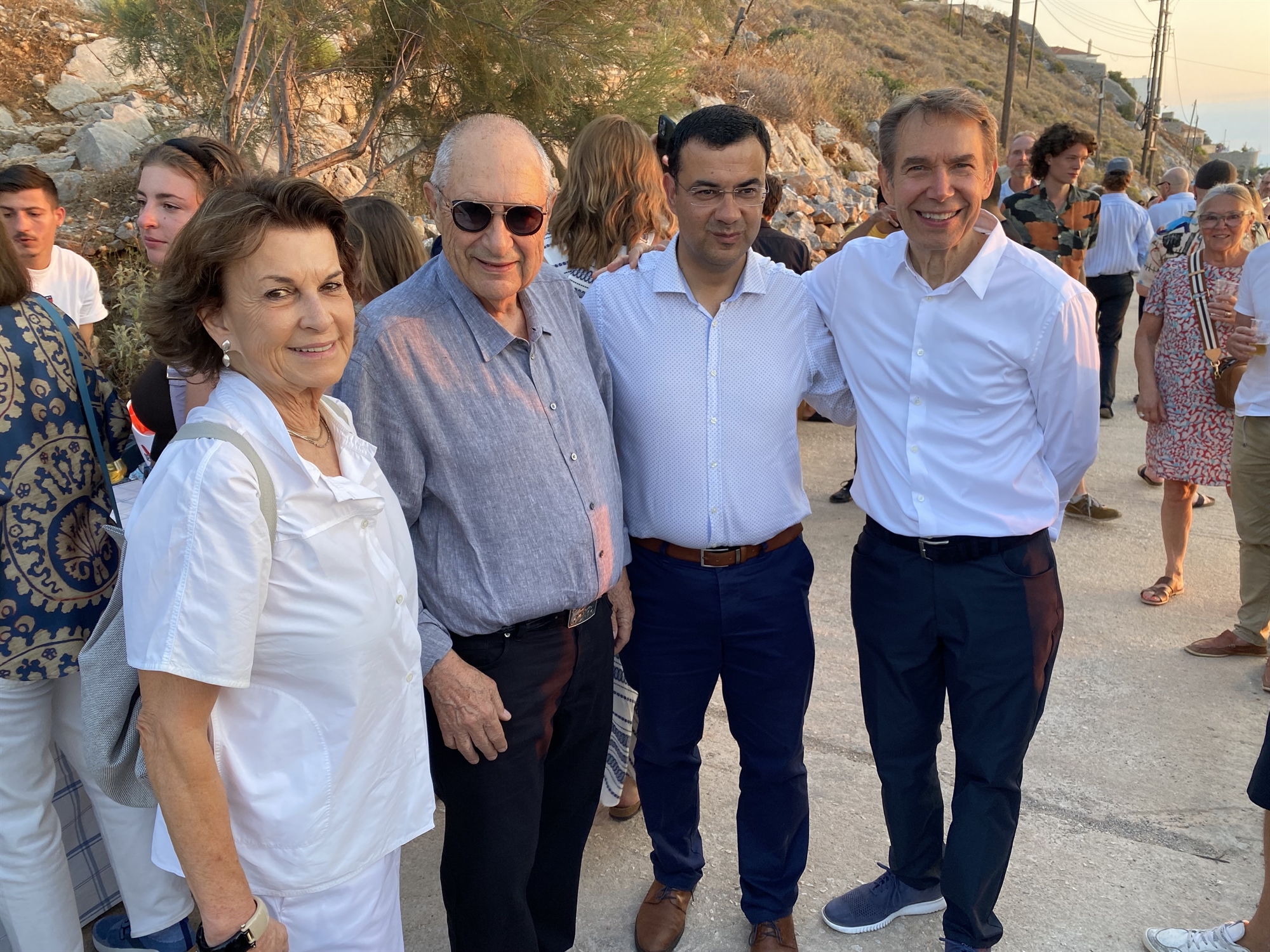 H Ελλάδα, αγαπημένη του art crowd; Τα Σφαγεία της Υδρας δείχνουν τον δρόμο-1