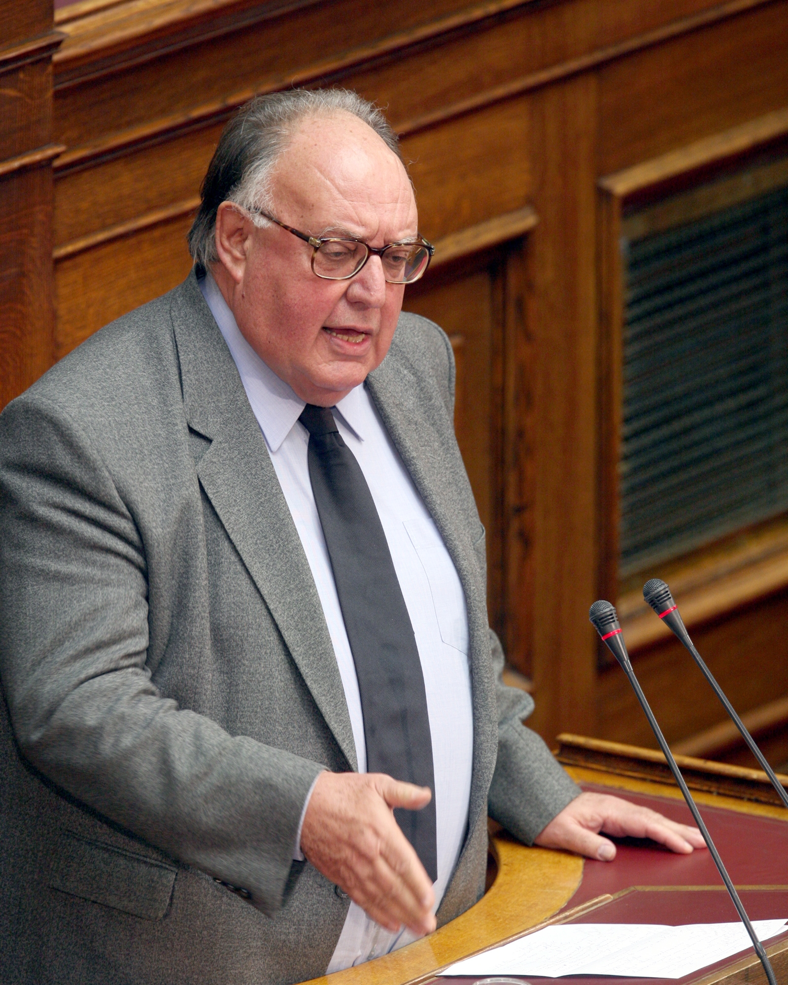 Θεόδωρος Πάγκαλος: Ζωή και πολιτική στα όρια-1