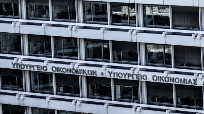 εφορία-στο-στόχαστρο-των-ελεγκτών-η-με-562473565