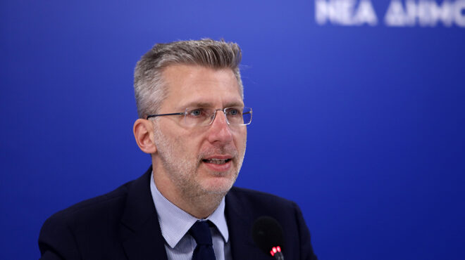 σκέρτσος-για-τσίπρα-πολιτική-απρέπει-562466188