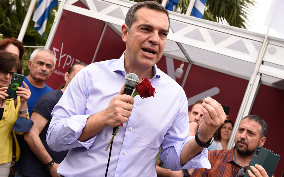 τσίπρας-έχουμε-σχέδιο-μείωσης-των-έμμ-562454029