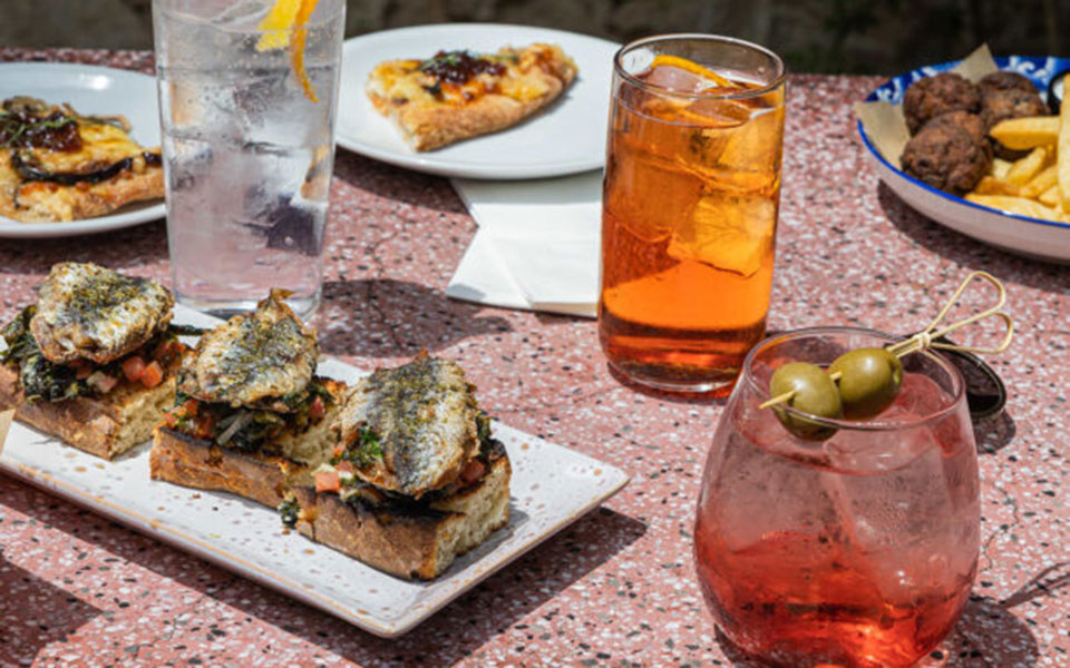 aperitivo-4-ιδανικοί-συνδυασμοί-για-απογευματ-562462240