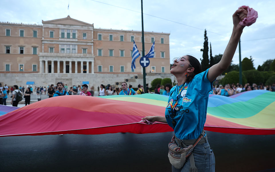athens-pride-στιγμιότυπα-από-τη-μεγάλη-παρέλαση-562464781