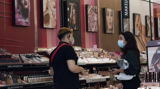 στο-1-δισ-ευρώ-ο-τζίρος-των-καλλυντικών-562469536