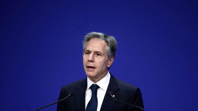 σοϊγκού-πρώτη-δημόσια-εμφάνιση-του-ρώ-562489219