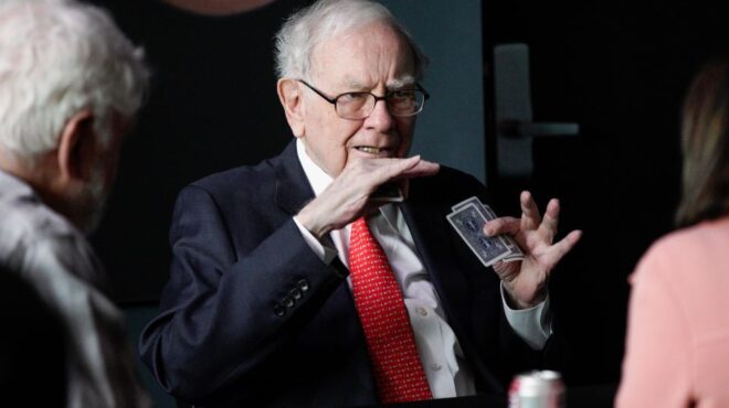 είναι-δισεκατομμυριούχος-αλλά-μένει-562492843