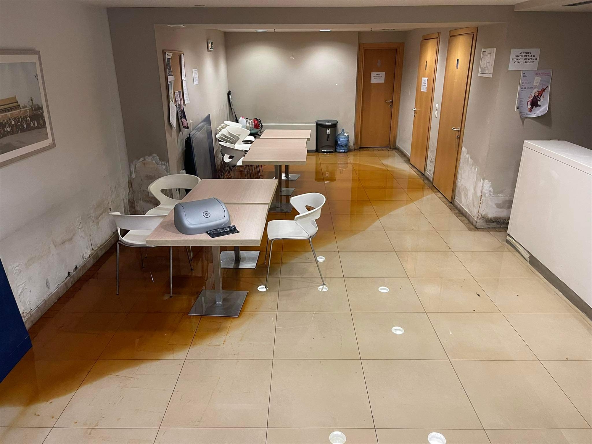 Αστεγη η ΚΟΘ λόγω πλημμύρας-1