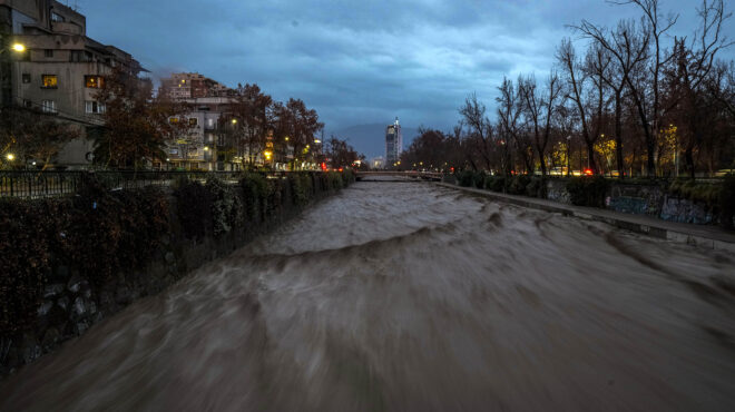 χιλή-καταστροφικές-πλημμύρες-δύο-νε-562490293