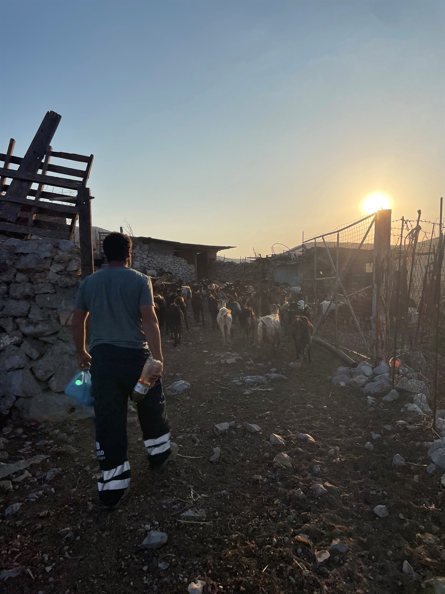 To νησί που ζει για έξι ώρες-2