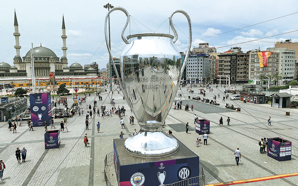 τσάμπιονς-λιγκ-μάχη-για-το-ιερό-δισκο-562464127