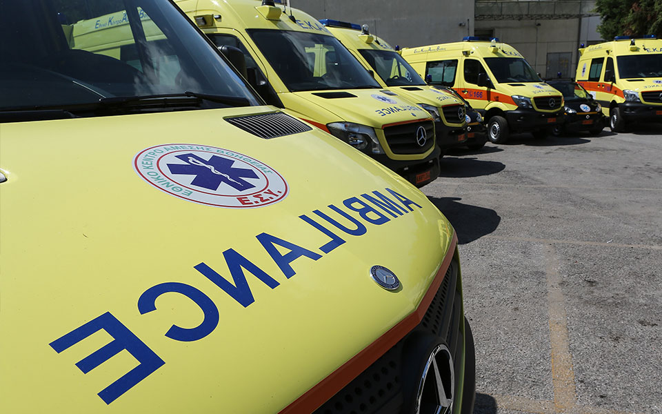 ακινητοποιημένα-για-μήνες-τέσσερα-στ-562457842