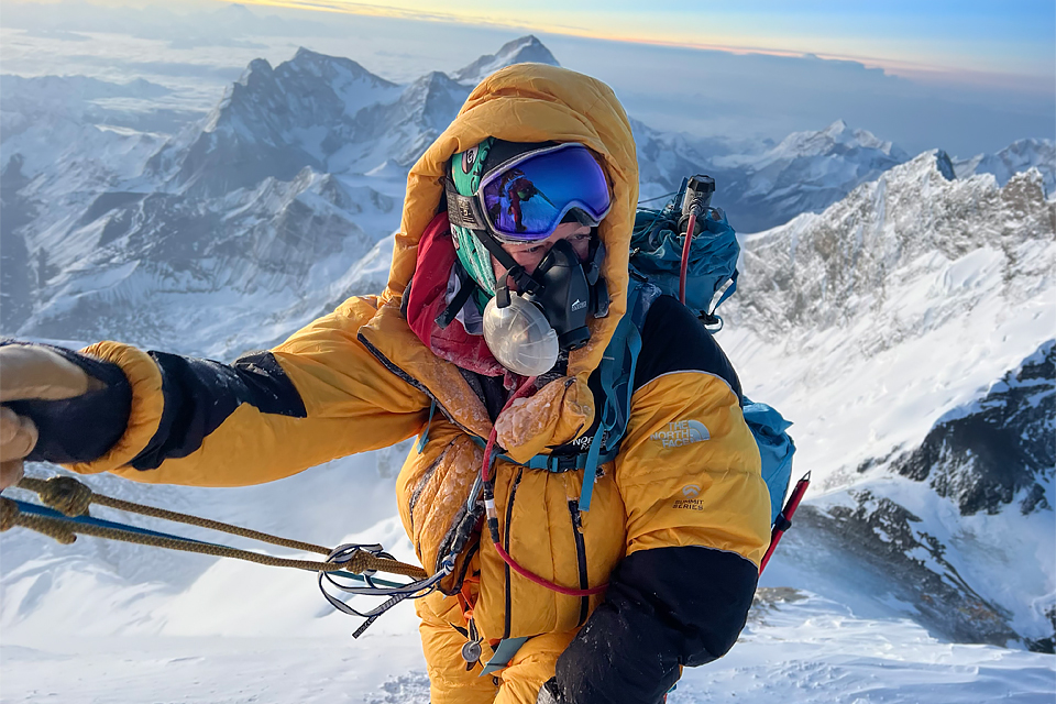 Στην ουρά για μια ανάβαση στο Εβερεστ-4