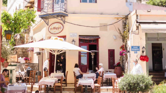 η-παλιά-ταβέρνα-του-ψαρρά-στην-πλάκα-εί-562480300