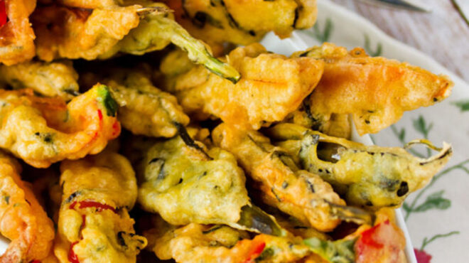 λαχανικά-σε-κουρκούτι-τεμπούρα-562467793