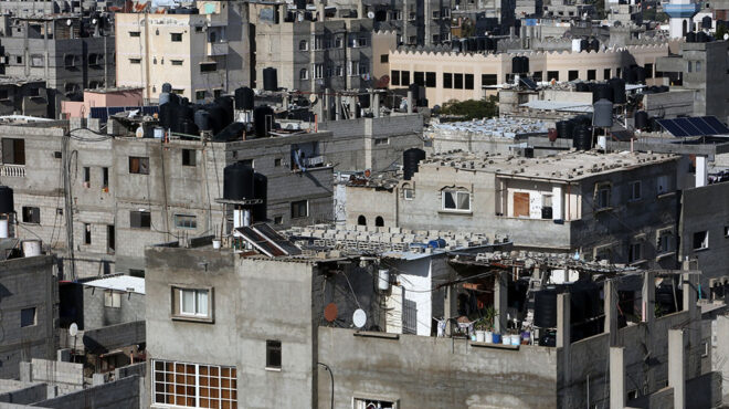 δυτική-οχθη-παλαιστίνιος-μαχητής-νεκ-562472206