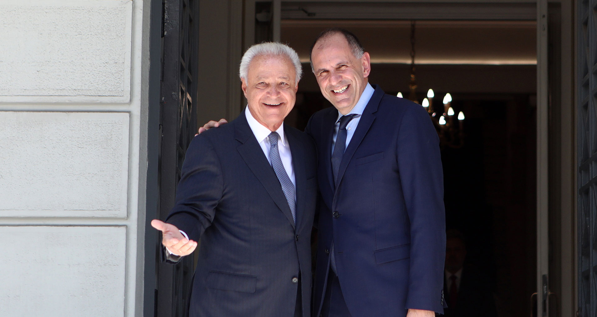 Παράδοση – παραλαβή στα υπουργεία: Ολα όσα συνέβησαν στις επίσημες τελετές-2