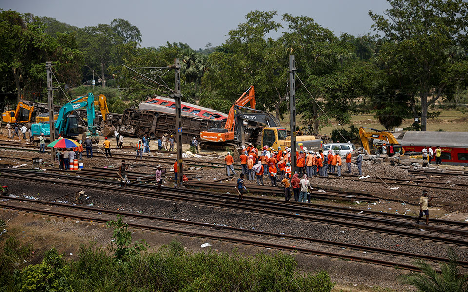 ινδία-σιδηροδρομικό-δυστύχημα-περι-562456273