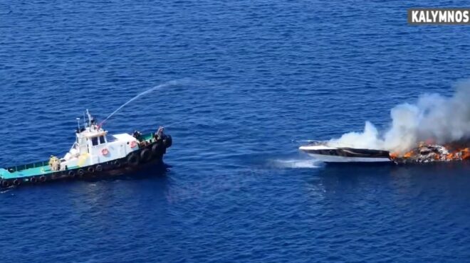 φωτιά-σε-θαλαμηγό-στην-κάλυμνο-με-2-εγκα-562497073