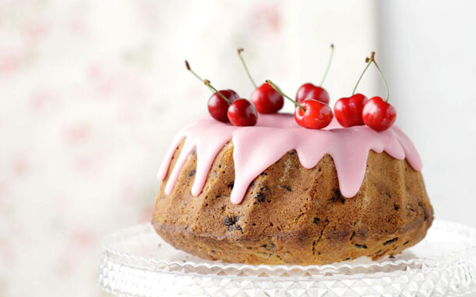 κέικ-με-κεράσια-562456303