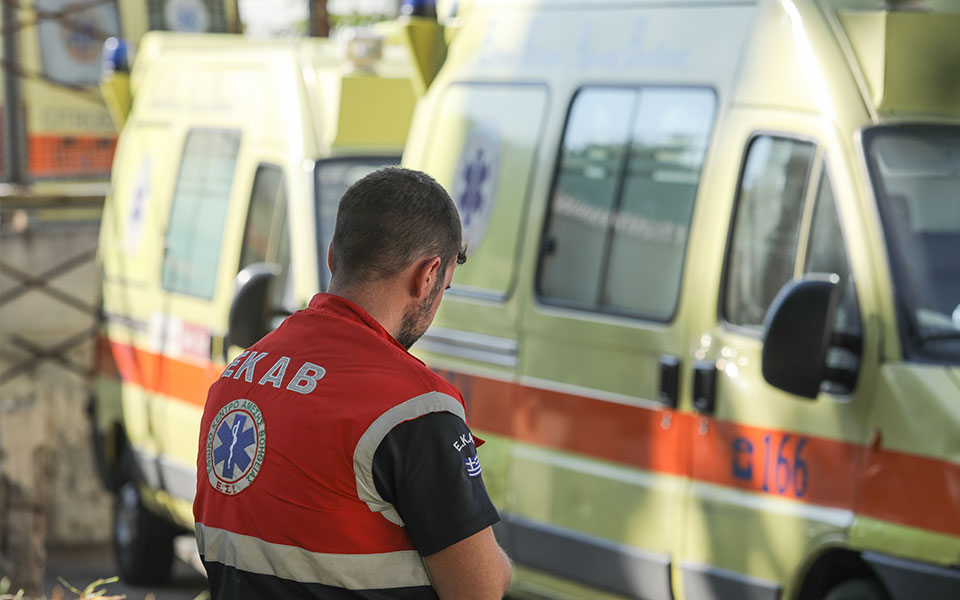 ακινητοποιημένα-για-μήνες-τέσσερα-στ-562456261