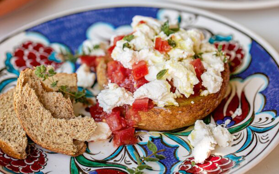 κουκουβάγια-ή-ντάκος-562455712