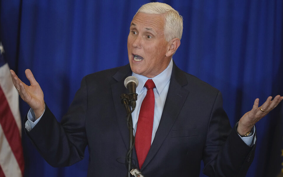 ηπα-ο-μάικ-πενς-κατέθεσε-την-υποψηφιότ-562455799