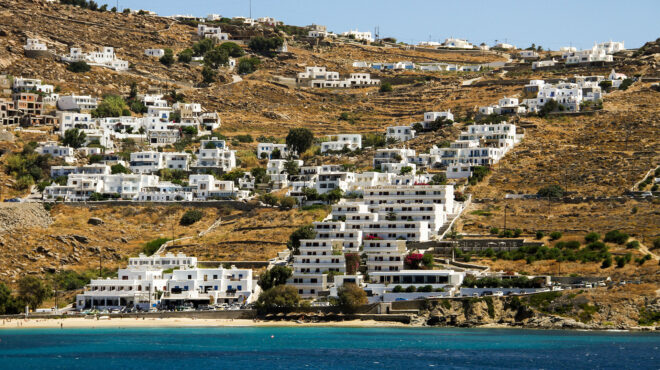 μύκονος-στη-φάκα-της-ελ-ασ-χρυσή-σ-562495852