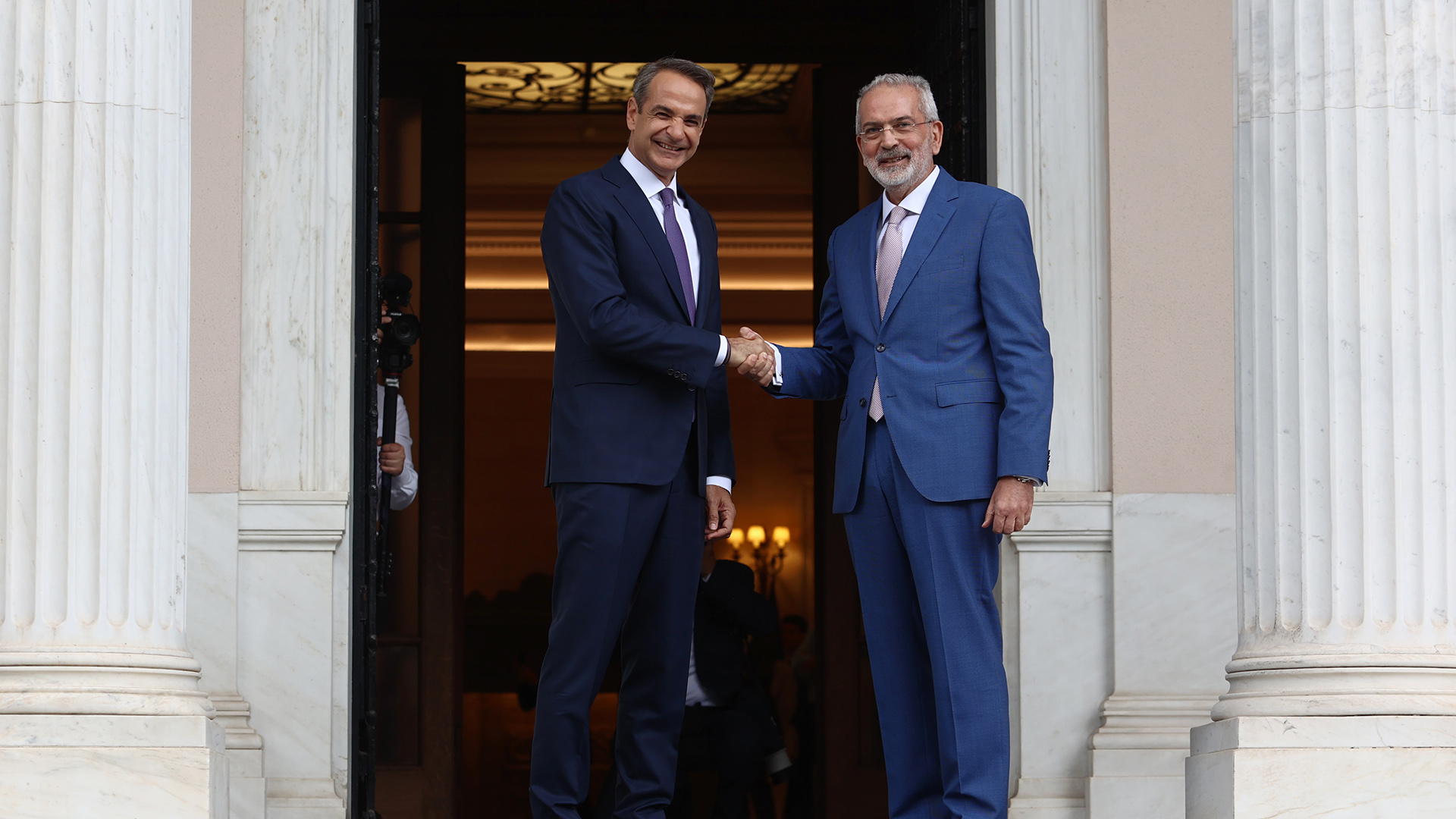 Ορκίστηκε πρωθυπουργός ο Κυριάκος Μητσοτάκης-2