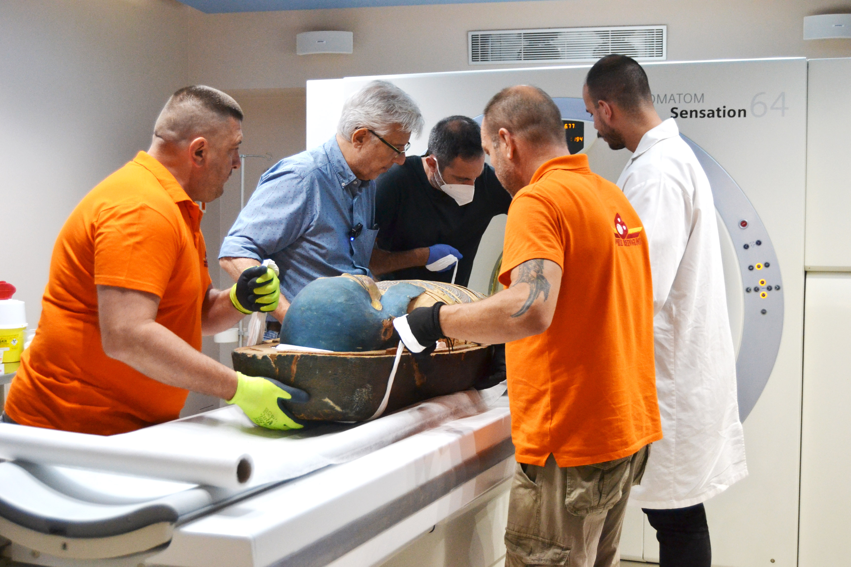 Σαρκοφάγοι στον αξονικό τομογράφο: Μούμιες με σφραγίσματα και ιγμορίτιδα-4