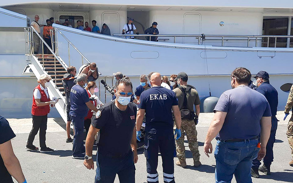 Τραγωδία στην Πύλο: Στους 79 οι νεκροί από το ναυάγιο – Σε εξέλιξη η επιχείρηση διάσωσης-4