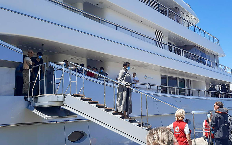 Τραγωδία στην Πύλο: Στους 79 οι νεκροί από το ναυάγιο – Σε εξέλιξη η επιχείρηση διάσωσης-7