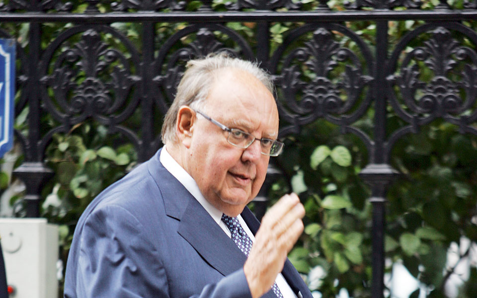 κολοσσός-της-πυγμής-και-της-αυθάδειας-562453945