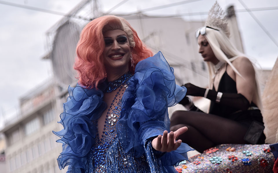 Athens Pride: Στιγμιότυπα από τη μεγάλη παρέλαση κατά των διακρίσεων-3