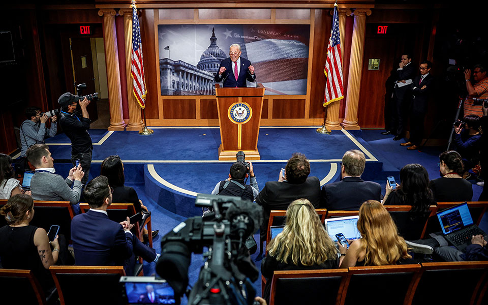 ΗΠΑ: Το Κογκρέσο απέτρεψε στο παρά πέντε τον κίνδυνο στάσης πληρωμών – Χαιρετίζει ο Μπάιντεν-1