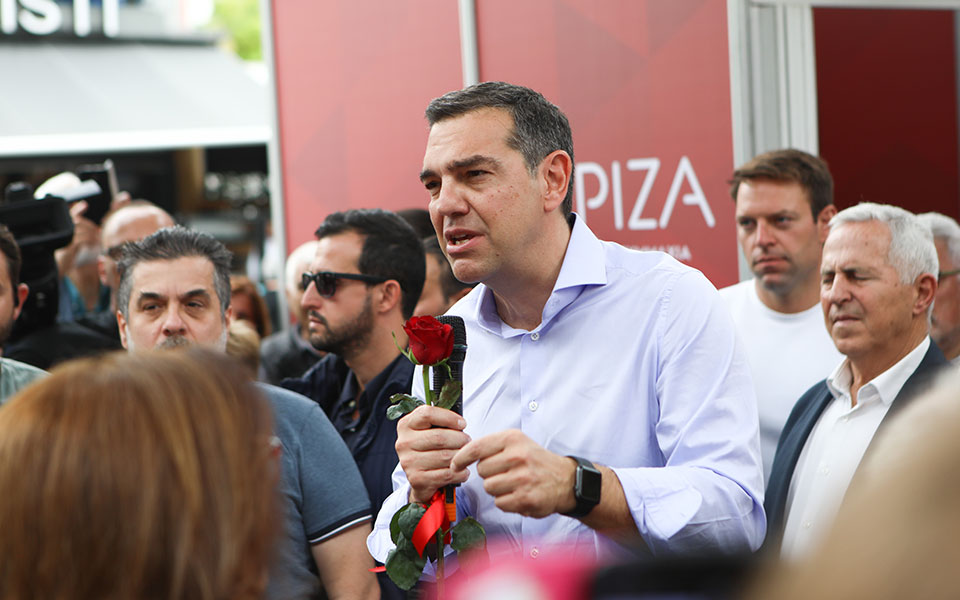 συριζα-στις-κάλπες-με-αιχμή-το-πρόγραμ-562456654