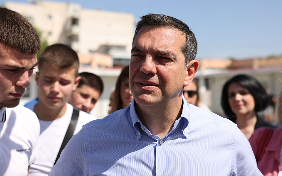 τσίπρας-η-ν-δ-θέλει-να-απαξιώσει-τις-δη-562464646