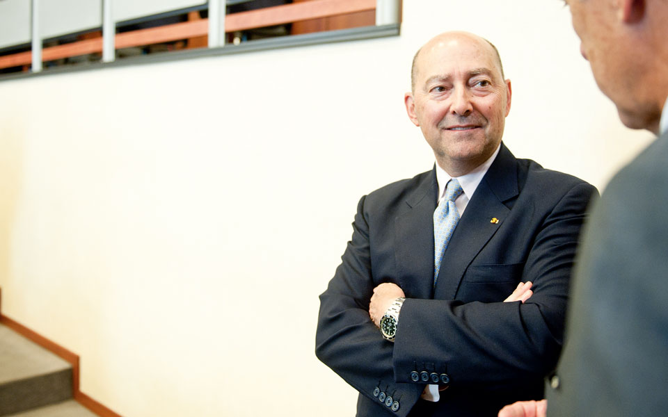 τζέιμς-σταυρίδης-στην-κ-αν-η-ελλάδα-ή-562453840